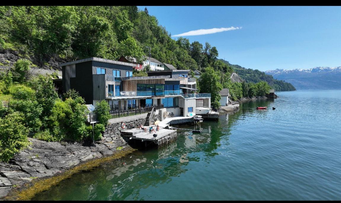 Panoramaresort In Hardangerfjorden Leilighet I Sjokanten Ved Hardangerfjorden For 7 Personer Boat , Sauna,Kajak, Sup For Rent Øystese Exterior foto