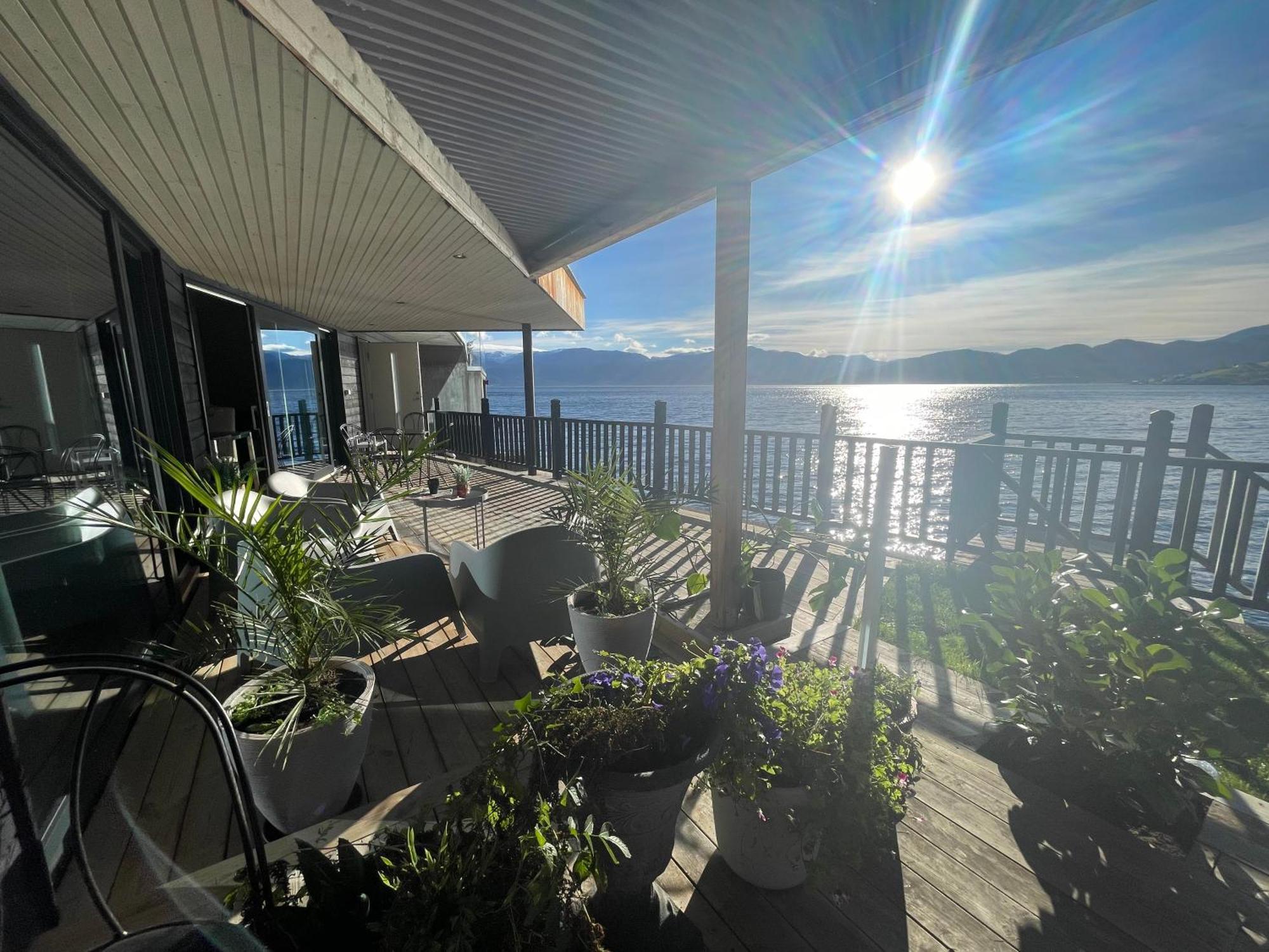 Panoramaresort In Hardangerfjorden Leilighet I Sjokanten Ved Hardangerfjorden For 7 Personer Boat , Sauna,Kajak, Sup For Rent Øystese Exterior foto